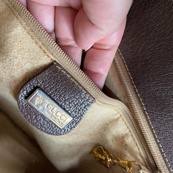 Vintage Gucci Shoulder Bag Flap Closure Classic‎ Brown Monogram - Picture 10 of 11